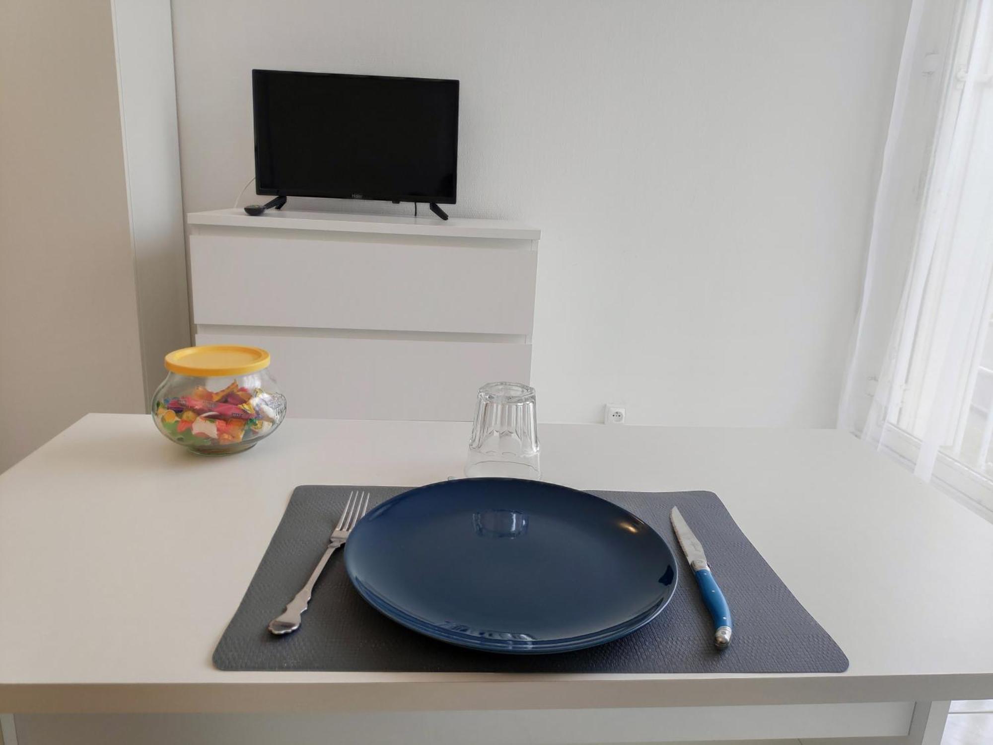 Home Versailles Ngoại thất bức ảnh